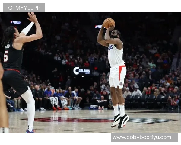 哈登失利归因投篮不准小卡认同称错失多次轻松得分机会